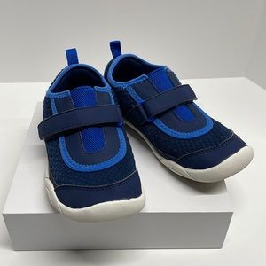 Lands’ End Kids Water Shoes, size 1